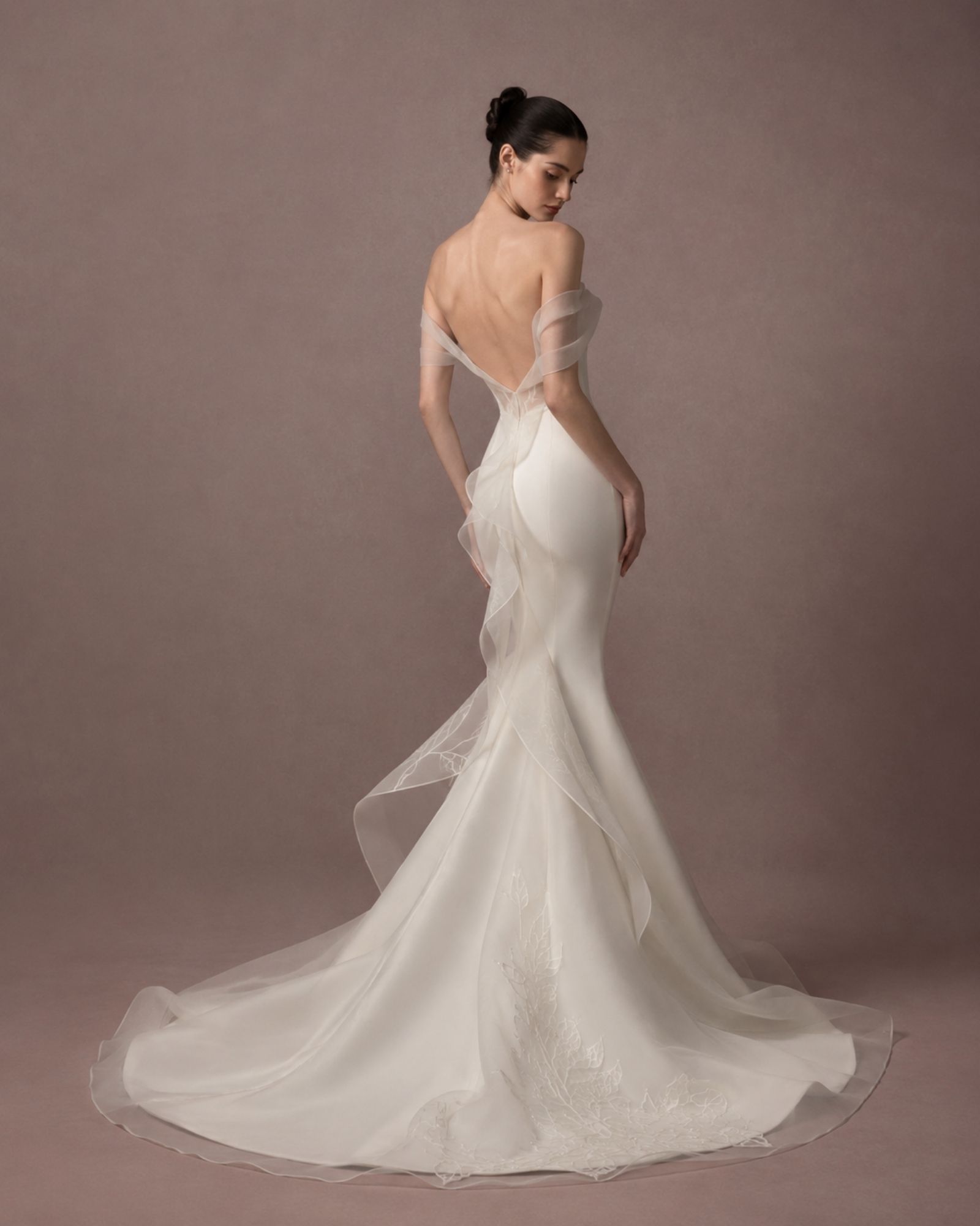 SENSUALITY — DOLONG Bridal
